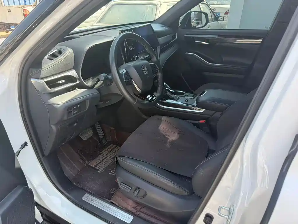 Toyota Crown Kluger — миниатюра 7