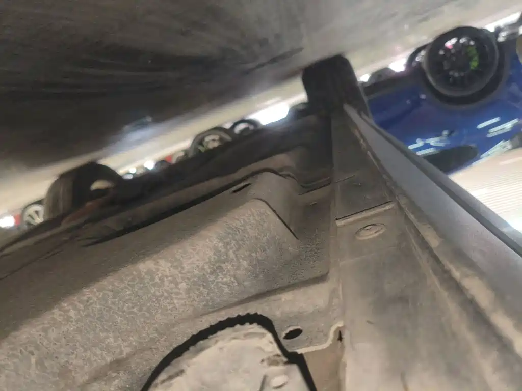 Porsche Cayenne — миниатюра 18