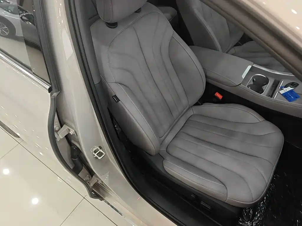 Roewe M7 DMH — миниатюра 25