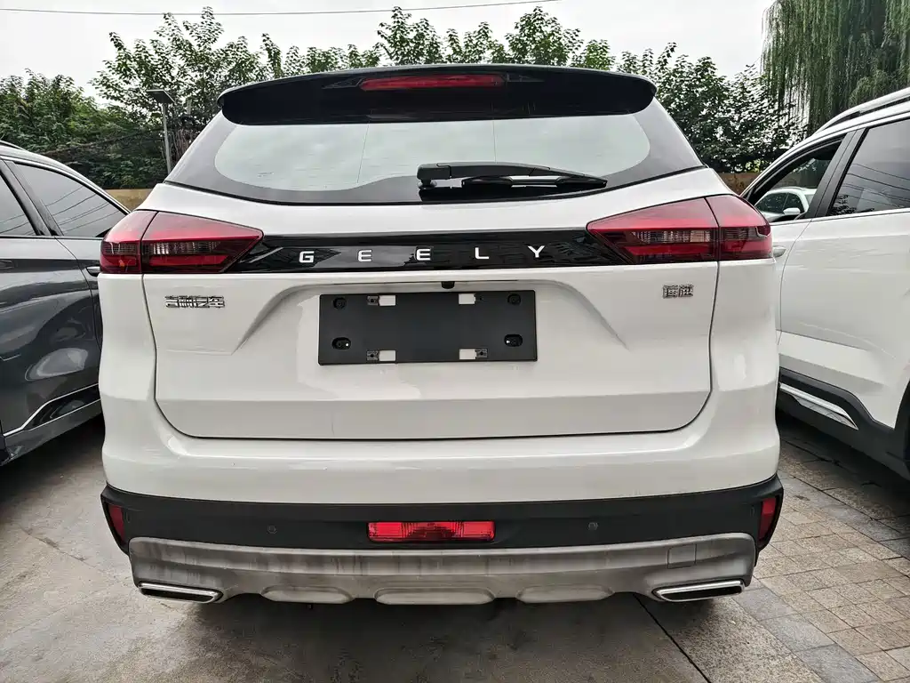 Geely Boyue — миниатюра 15