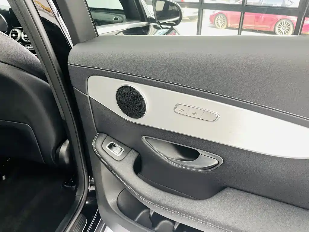 Mercedes-Benz GLC — миниатюра 14