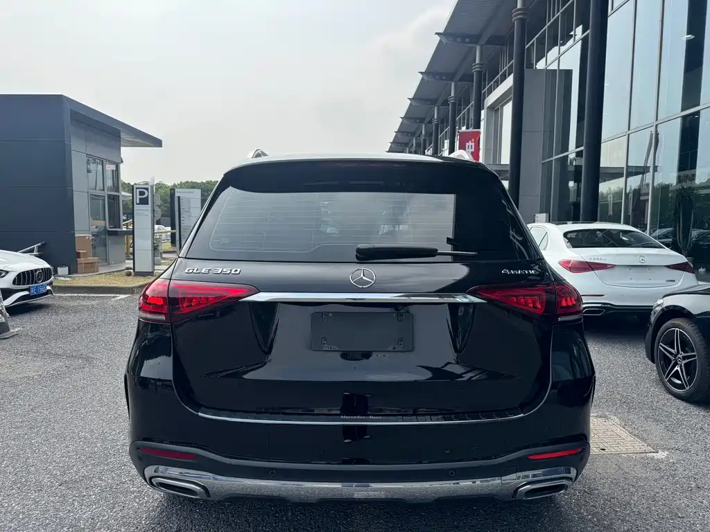Mercedes-Benz GLE (Import) — миниатюра 5