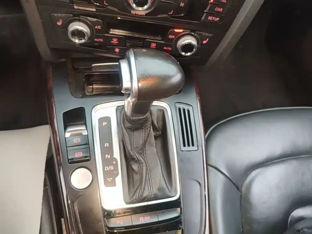 Audi A4L — миниатюра 14