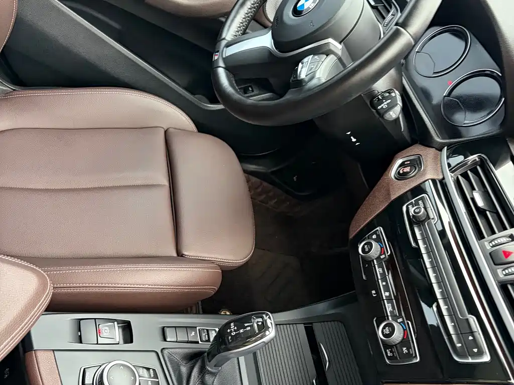 BMW X1 — миниатюра 11