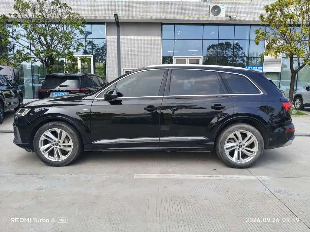 Audi Q7 — миниатюра 3