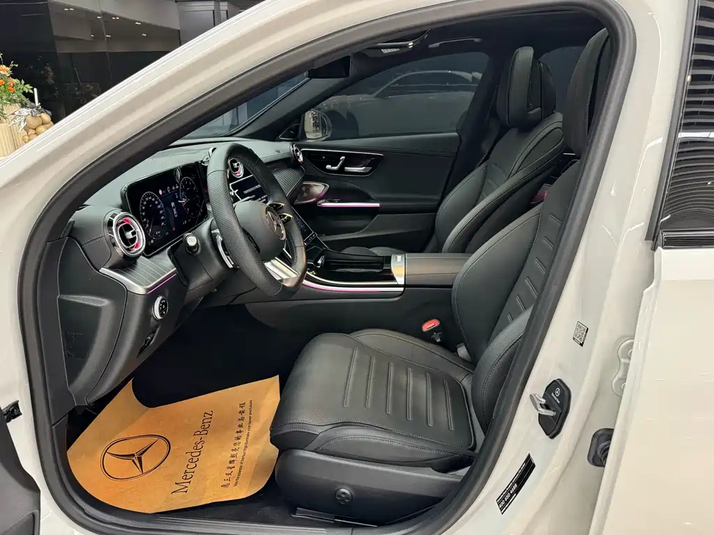 Mercedes-Benz C-Class — миниатюра 10