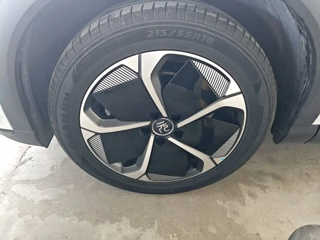 BYD Yuan Plus — миниатюра 23