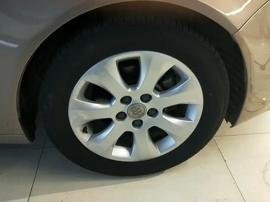 Buick Regal — миниатюра 6