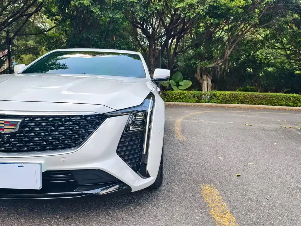 Cadillac CT5 — миниатюра 11