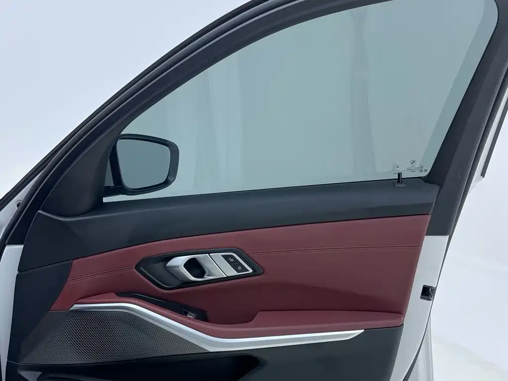 BMW 3 Series — миниатюра 29