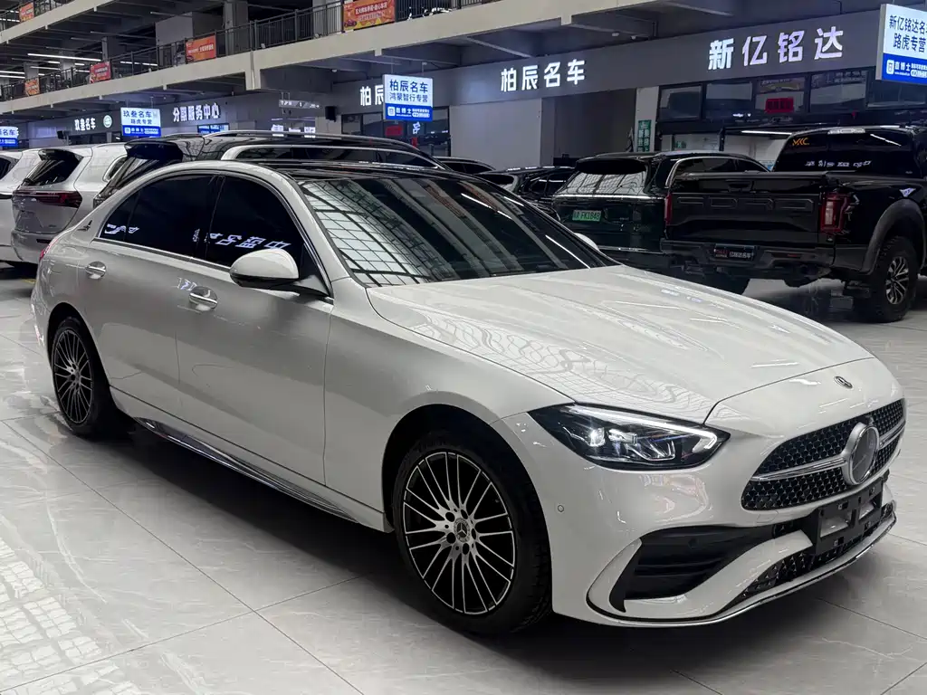 Mercedes-Benz C-Class — миниатюра 3