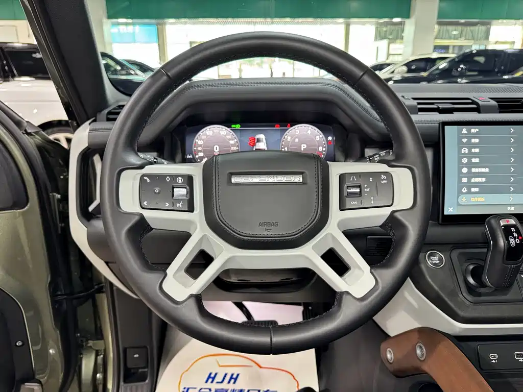 Land Rover Defender — миниатюра 6