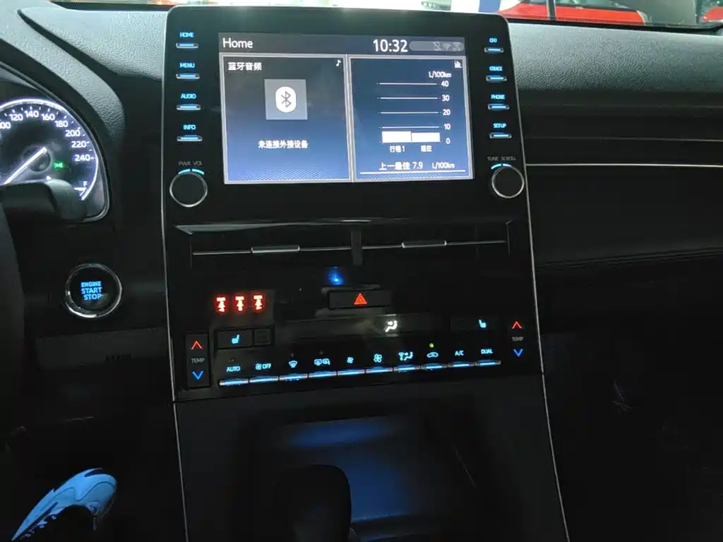 Toyota Avalon — миниатюра 13