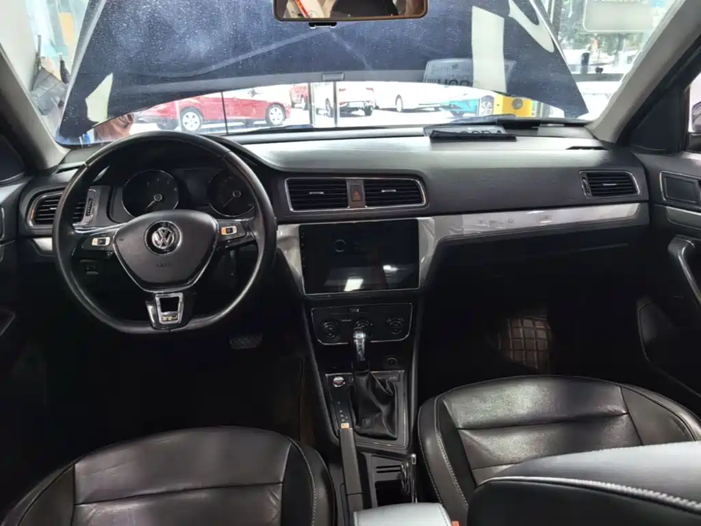 Volkswagen Lavida — миниатюра 10