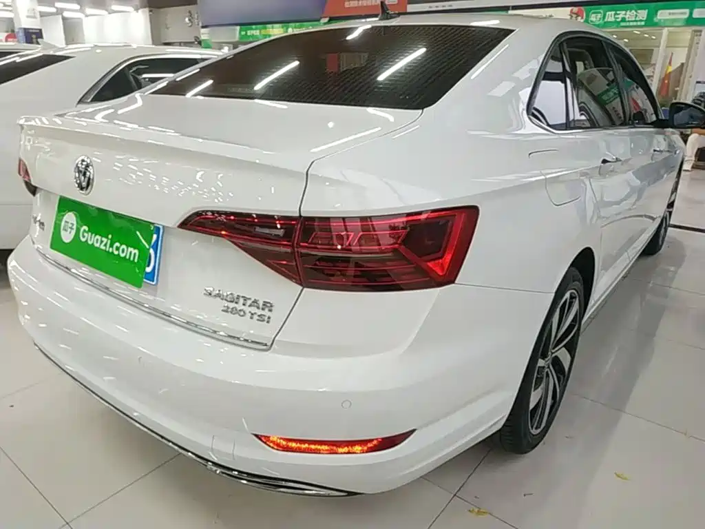 Volkswagen Sagitar — миниатюра 7