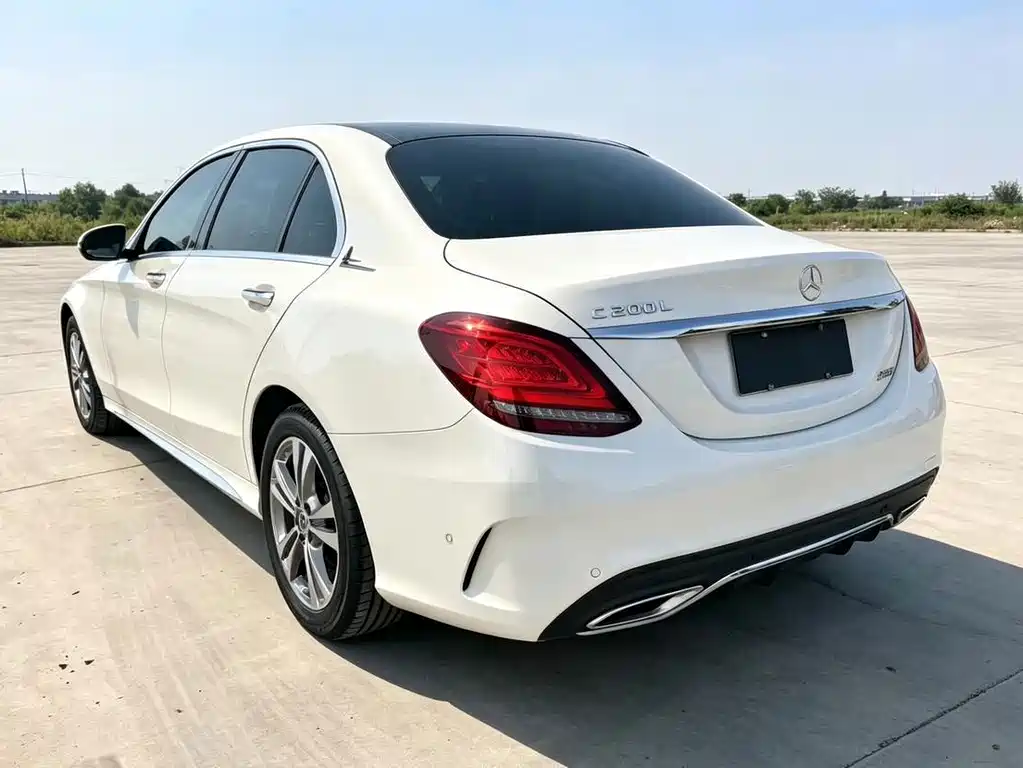 Mercedes-Benz C-Class — миниатюра 4