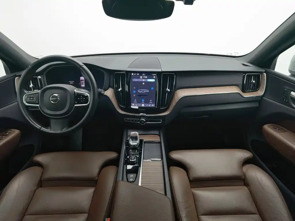 Volvo XC60 — миниатюра 5