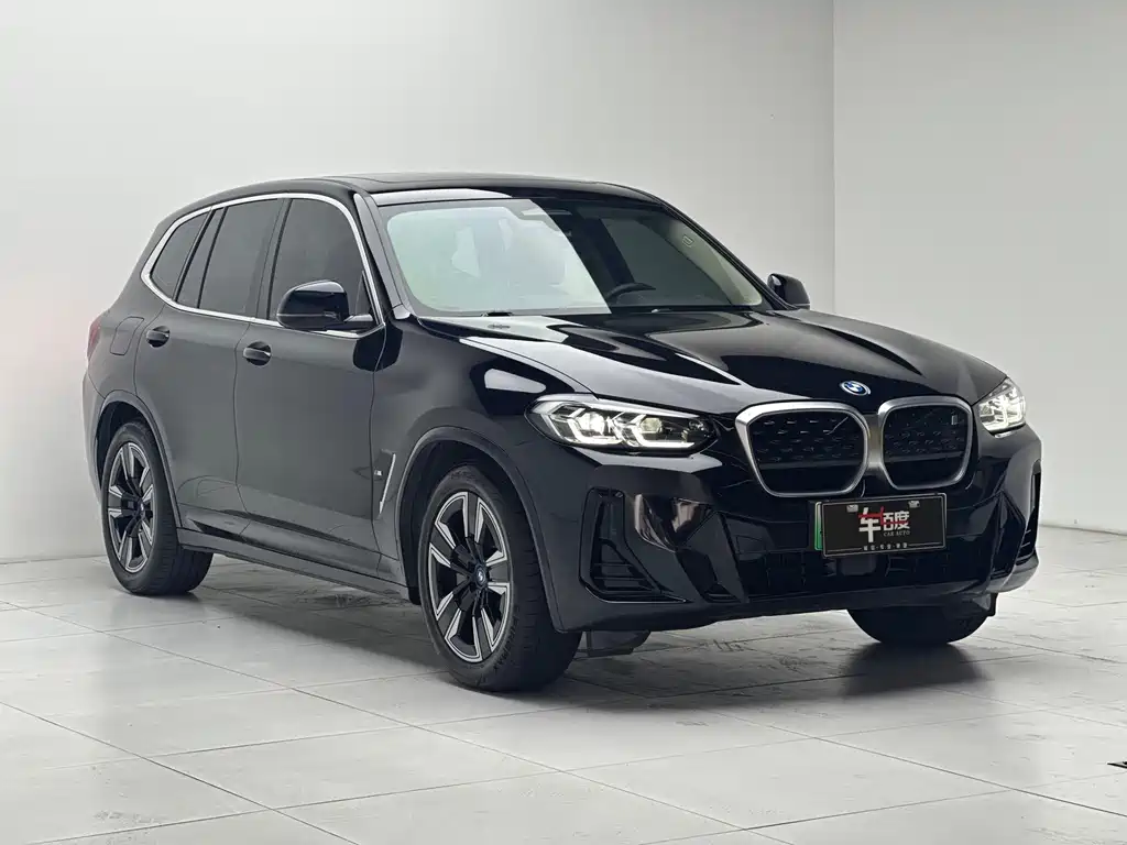 BMW iX3 — миниатюра 3