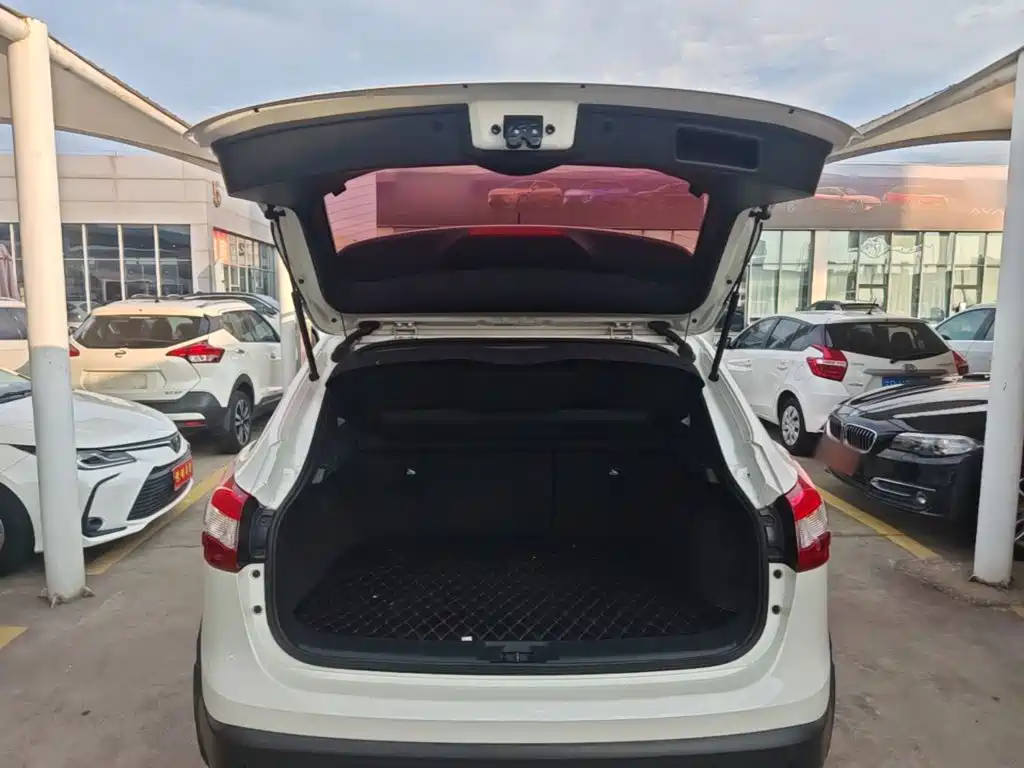 Nissan Qashqai — миниатюра 19