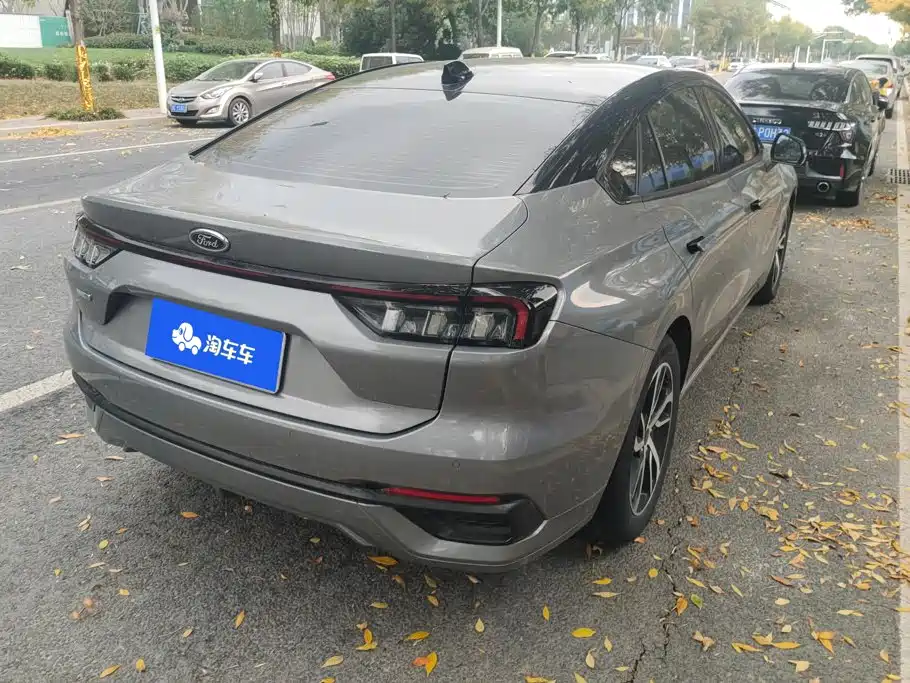 Ford Mondeo — миниатюра 3