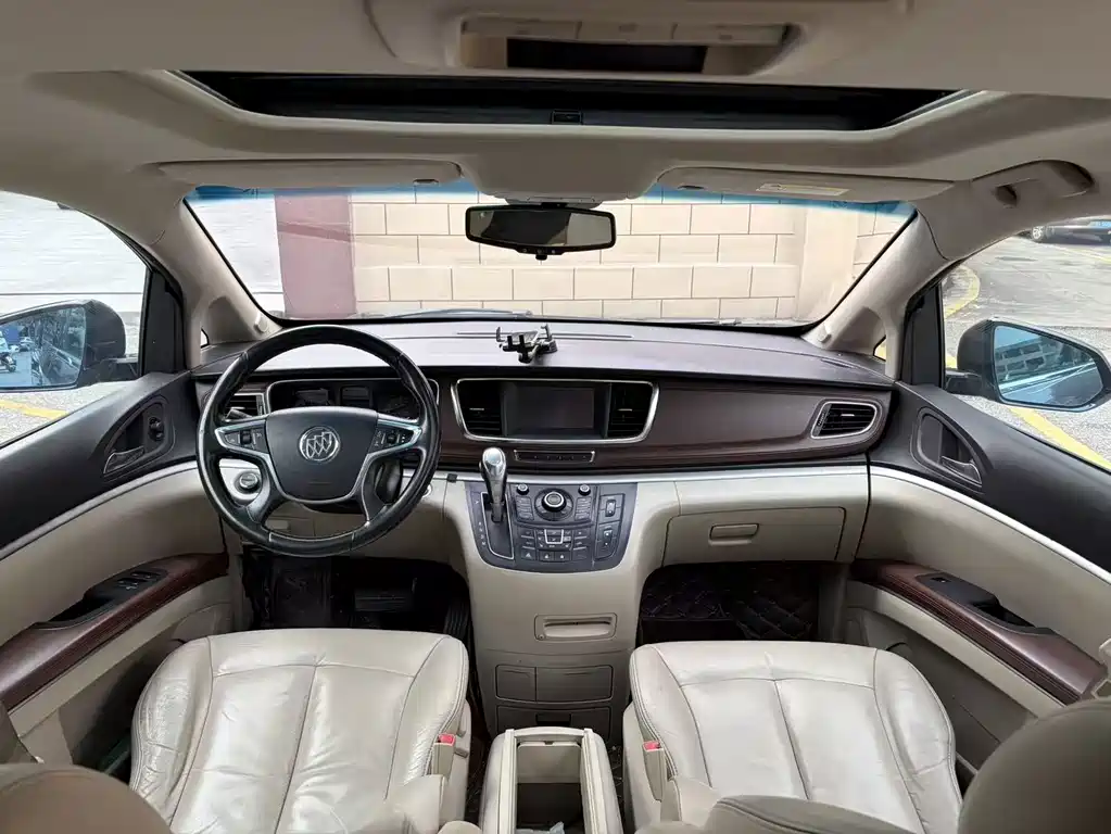 Buick GL8 — миниатюра 9