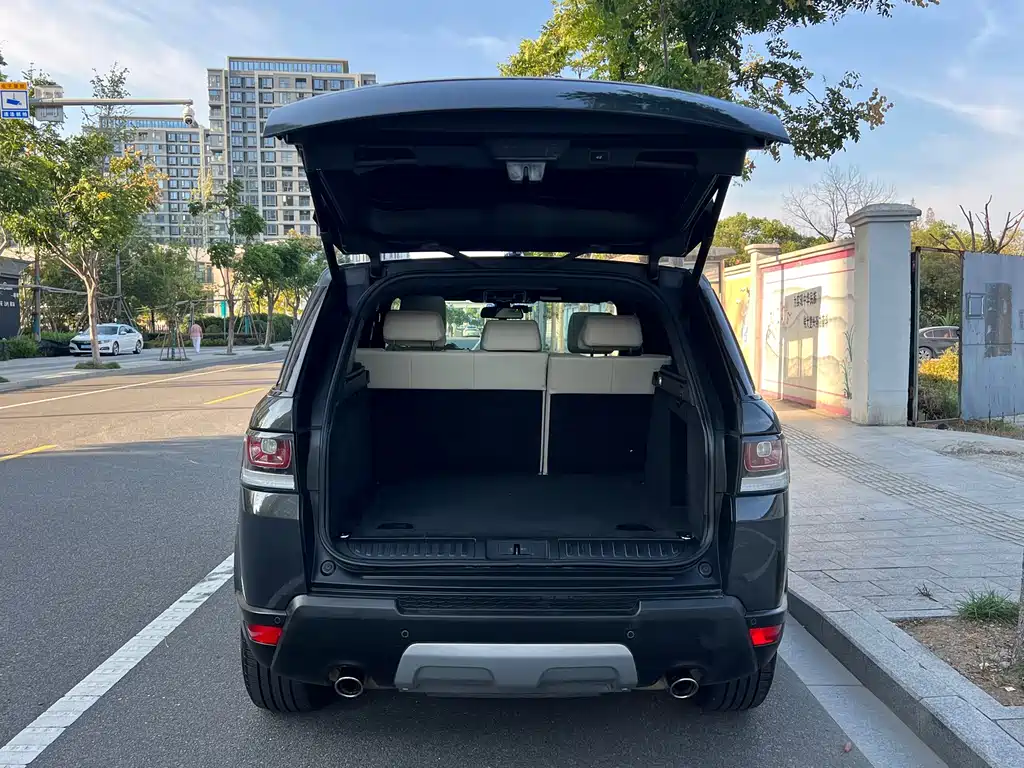 Land Rover Sport — миниатюра 17