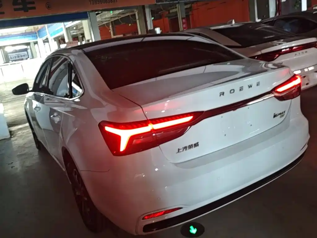 Roewe i6 MAX New Energy — миниатюра 5