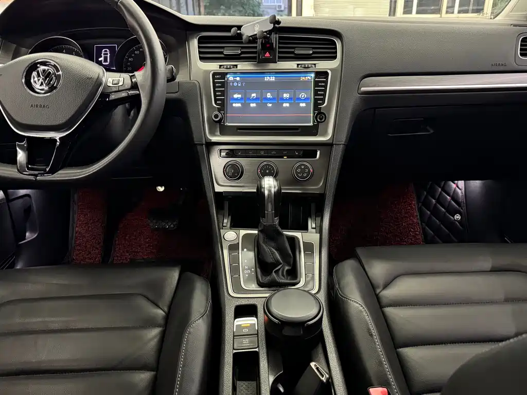 Volkswagen Golf — миниатюра 15