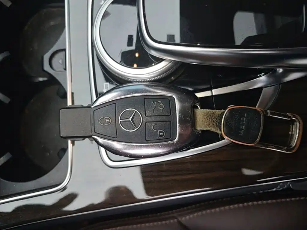 Mercedes-Benz GLC — миниатюра 9