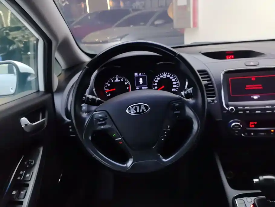 Kia K3 — миниатюра 15