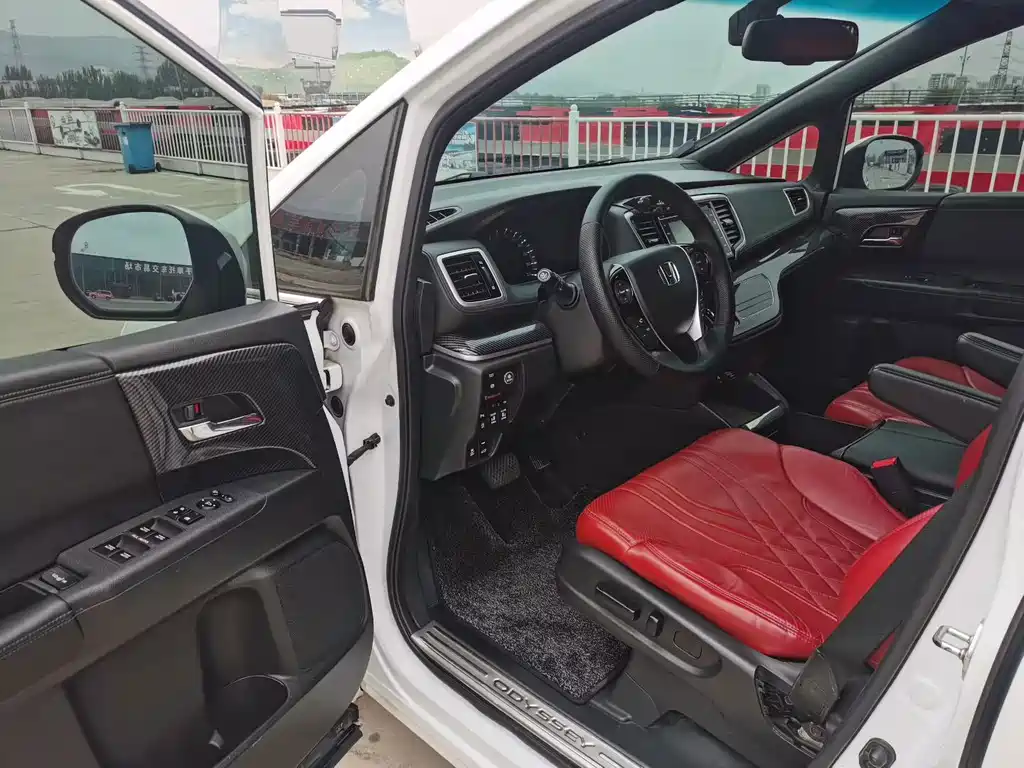 Honda Odyssey — миниатюра 7