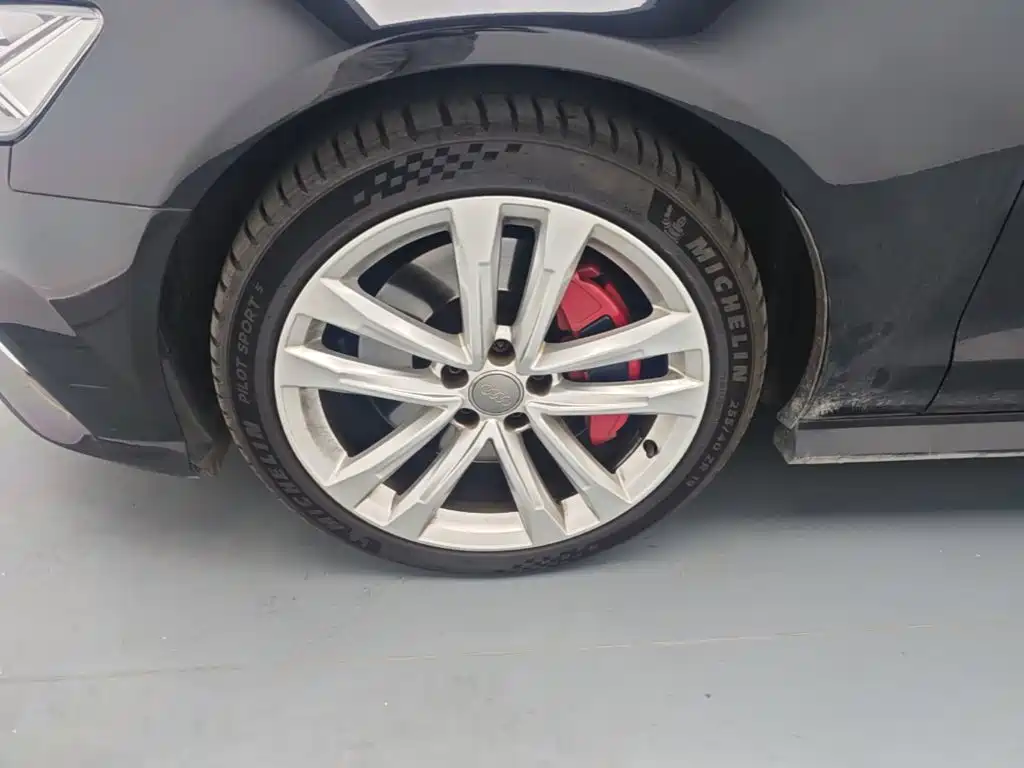 Audi A6L — миниатюра 23