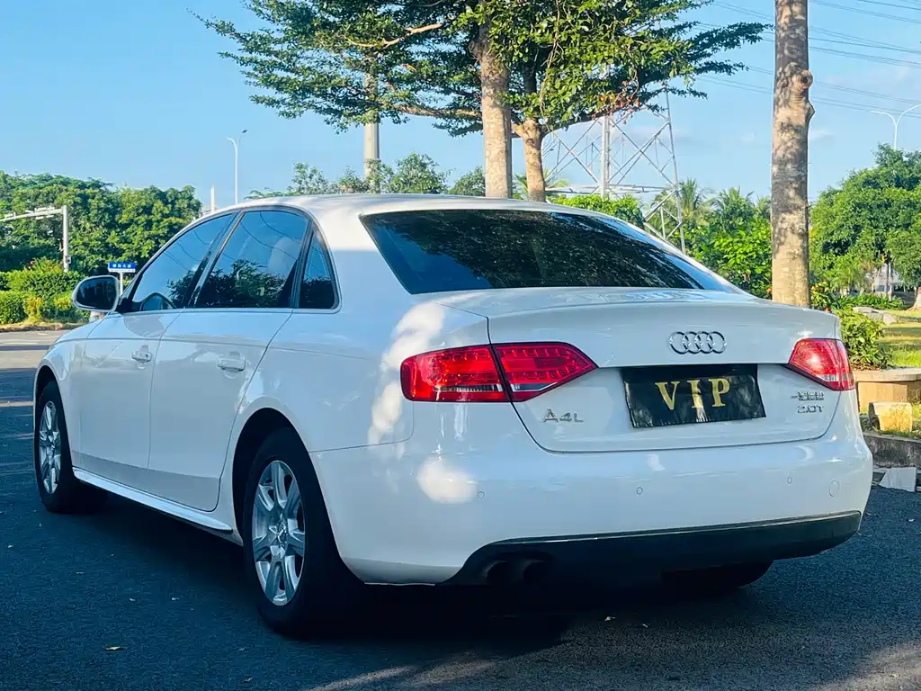 Audi A4L — миниатюра 4
