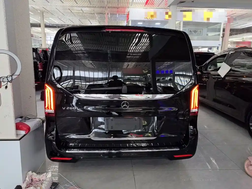 Mercedes-Benz V-Class — миниатюра 6