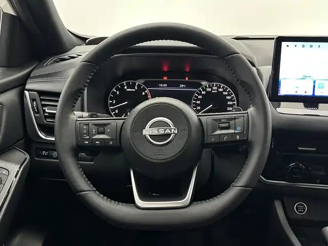 Nissan Qashqai — миниатюра 11