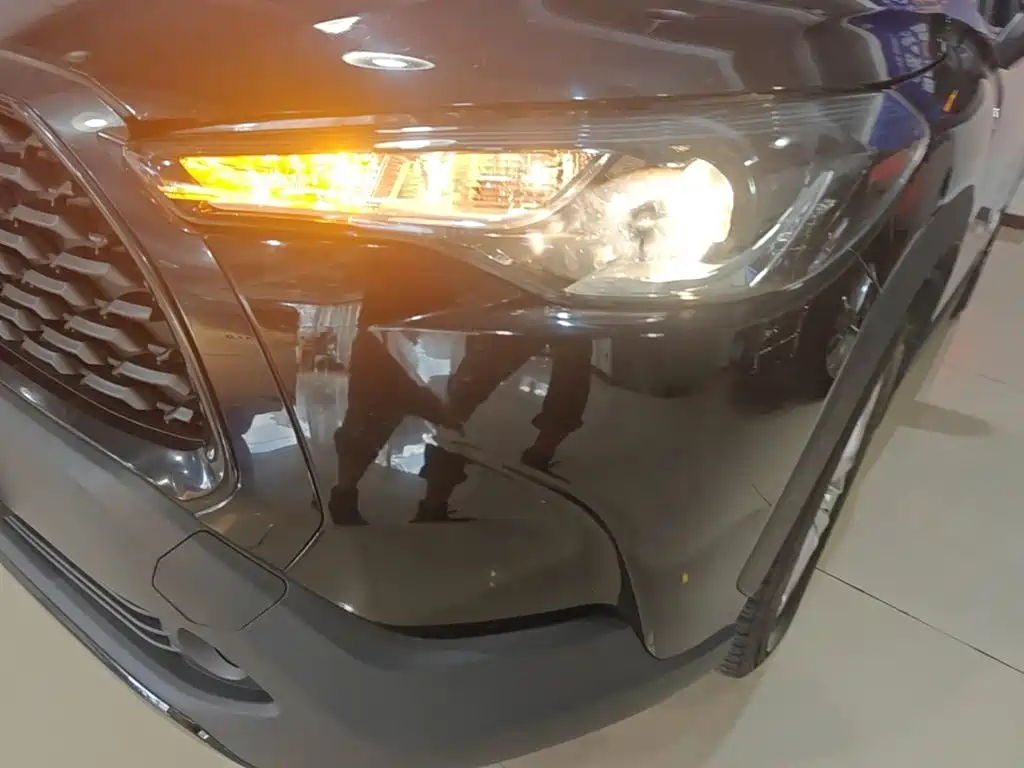 Toyota Corolla Cross — миниатюра 24