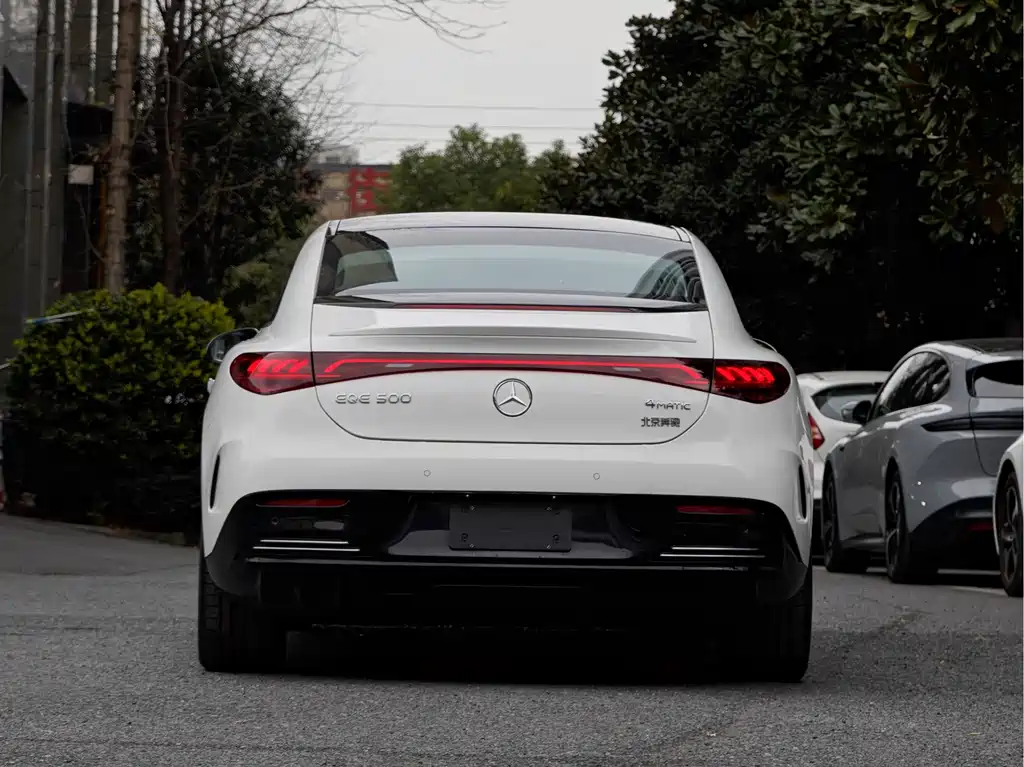 Mercedes-Benz EQE 2025 500 4MATIC