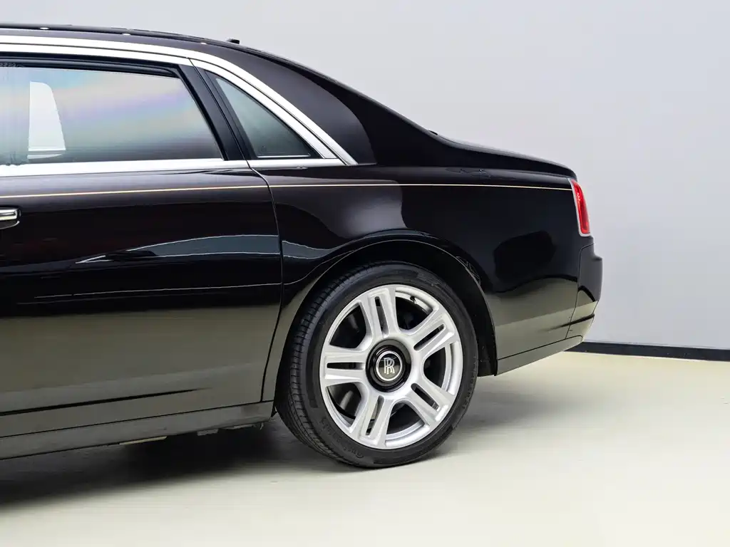 Rolls-Royce Ghost — миниатюра 24