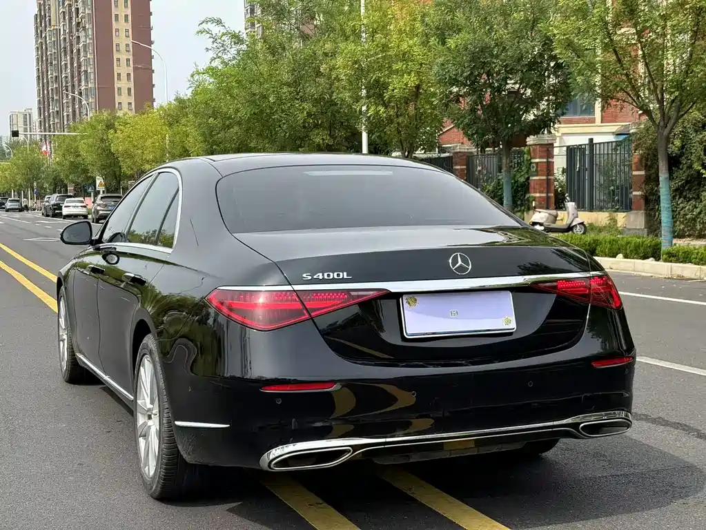 Mercedes-Benz S-Class — миниатюра 7