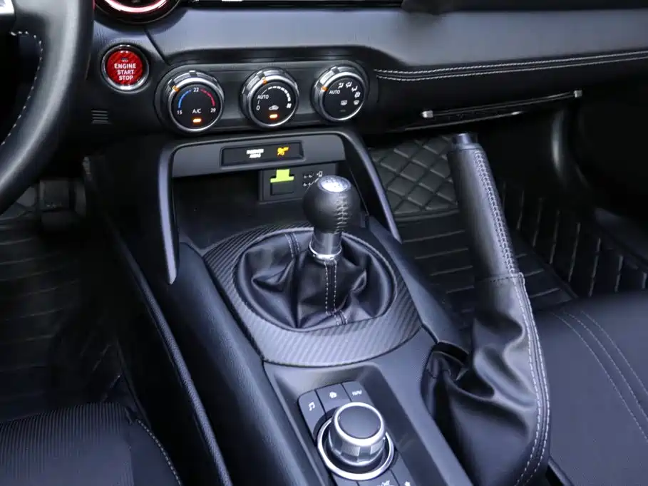 Mazda MX-5 — миниатюра 9