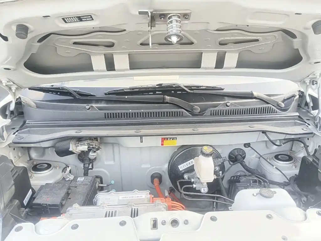 Wuling MINIEV — миниатюра 25