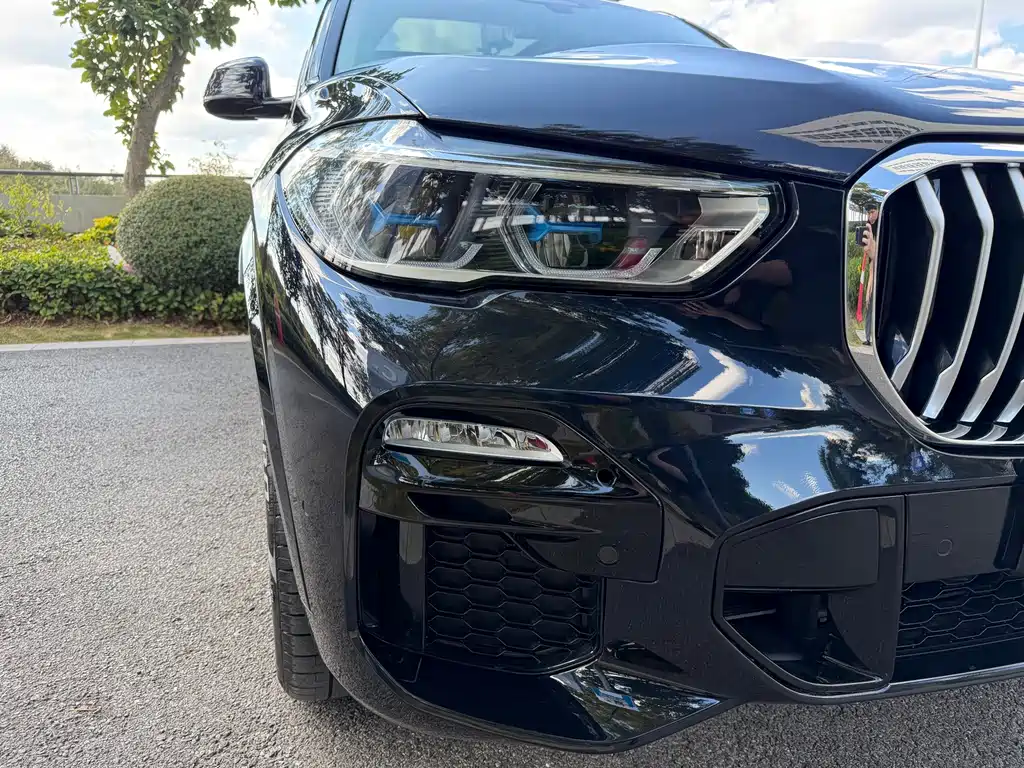 BMW X5 (Import) — миниатюра 13