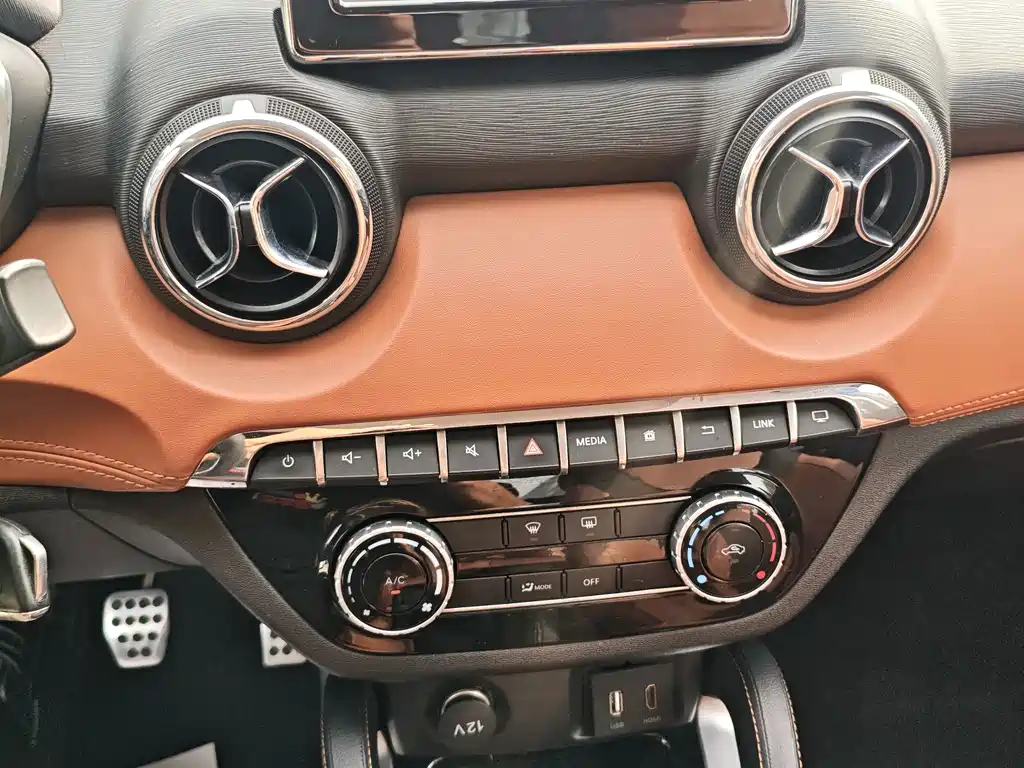 BAIC Senova X35 — миниатюра 15
