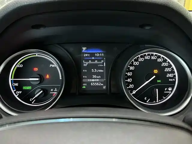 Toyota Camry — миниатюра 7