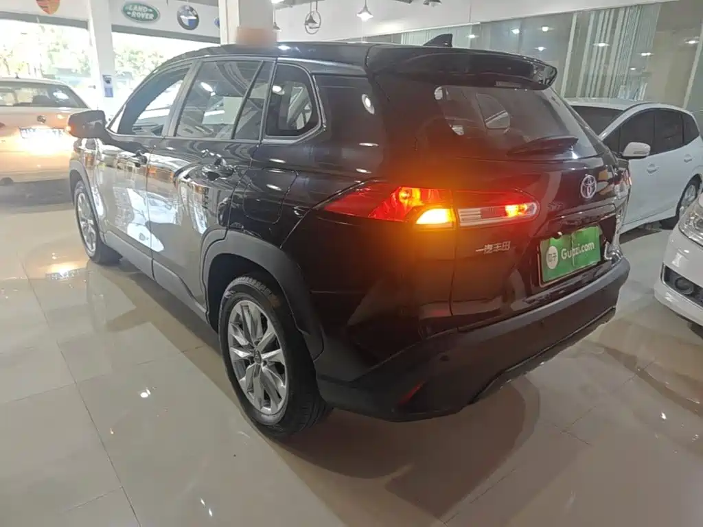 Toyota Corolla Cross — миниатюра 5