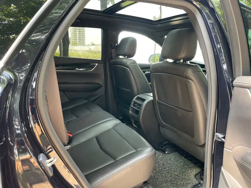 Cadillac XT5 — миниатюра 10