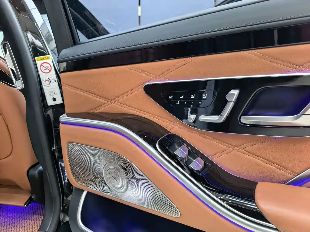 Mercedes-Benz S-Class — миниатюра 10