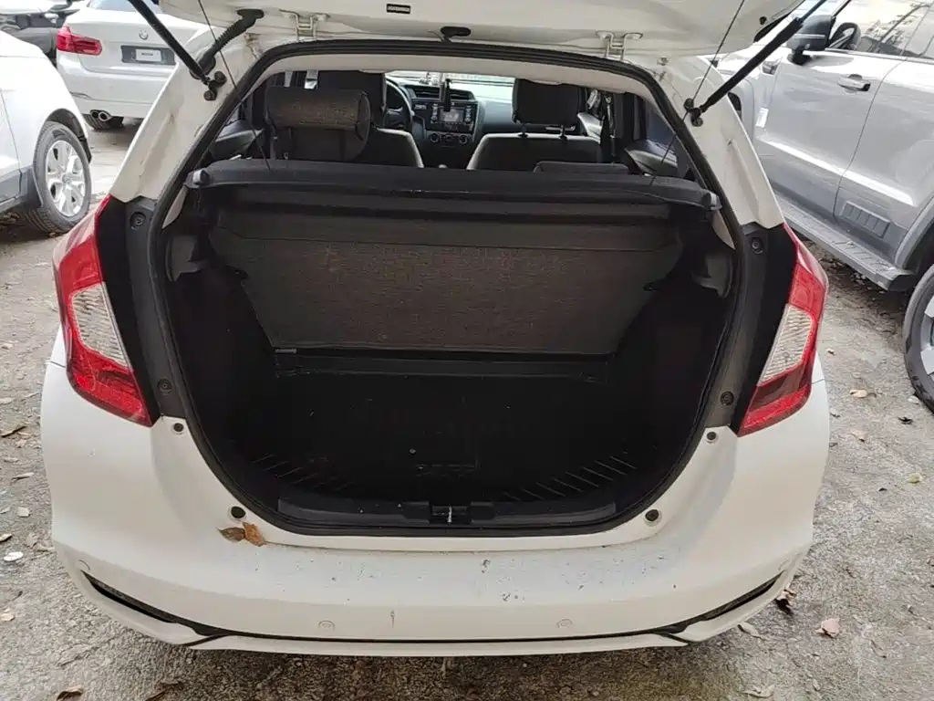 Honda Fit — миниатюра 19
