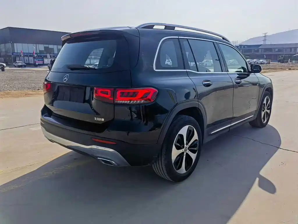 Mercedes-Benz GLB — миниатюра 6