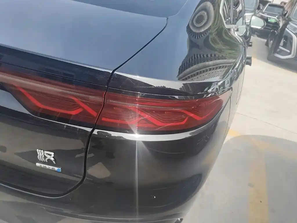 BYD Han — миниатюра 8